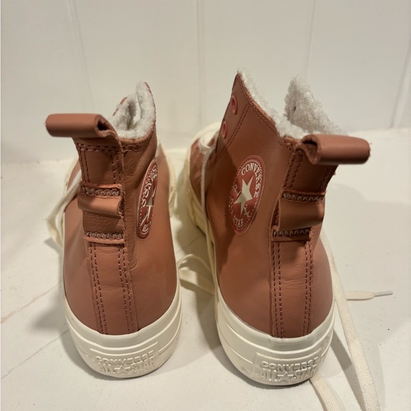 Cute pink Converse Chuck Taylor All Star Hi Lift lined leather shoes - Picture 3 of 3